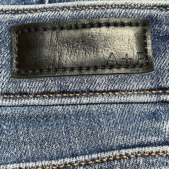 Abercrombie & Fitch Simone High Rise Ankle Flare Frayed Hem Blue Jeans 28 - Picture 12 of 16